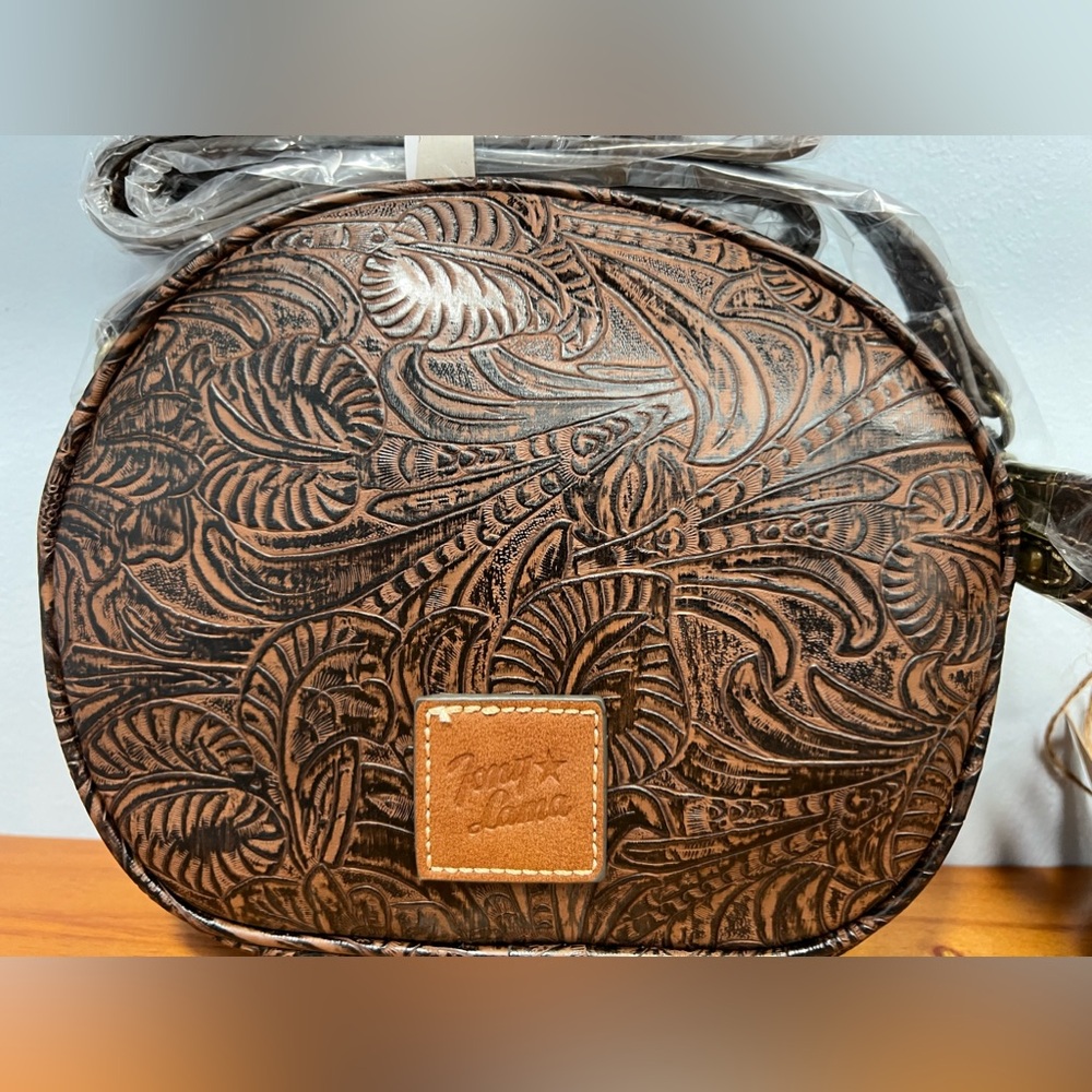 TONY LAMA NWT Genuine Cowhide Embossed Leather Tooled Accents Crossbody Bag NEW - Picture 2 of 13